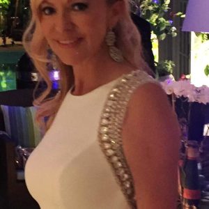 Maya, 57 ans, femme libre et enjouée Maya - rencontre-MILF-Rennes