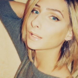 Insomnie et soif de caresses Yasmine - rencontre-Cougar-Lille