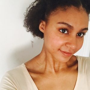 Chaleur dans les règles Amandine - rencontre-Milf-Nîmes